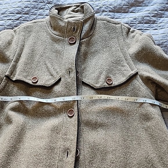 Vintage Camel Wool Trench Coat - Picture 13 of 15